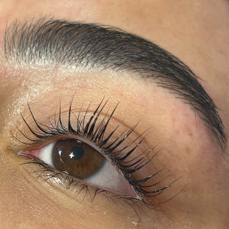 Lash Lifting